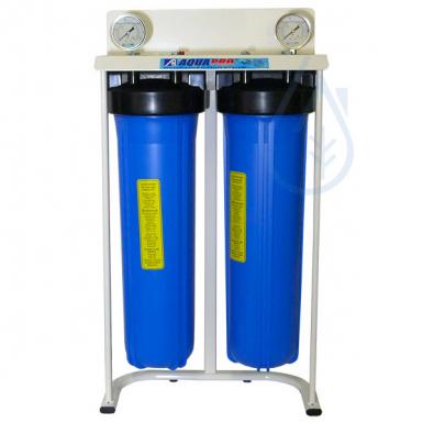 Duo Big Blue avec manomètres pour traiter l'eau potable.